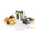 Espiralizador con verduras y frutas en rodajas, como patatas y manzanas, para espaguetis de verduras.
