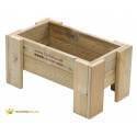 Jardinera rectangular de madera natural con patas, perfecta para decorar jardín.