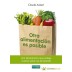 Bolsa de papel con verduras y "Otra alimentación es posible" en español, promoviendo hábitos de compra.