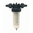 Filtro de agua ecológico con carcasa transparente y conectores negros, con tratamiento natural.