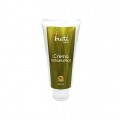 Tubo verde de crema anticelulítica Irati Organic, 200 ml, para masaje suave sobre fondo blanco.