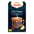 Yogi infusión con té negro Assam y especias como canela y cardamomo ilustradas.