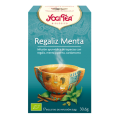 Una caja de Yogi Tea con una ilustración de una taza, hojas de menta y cardamomo.