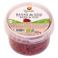 Envase de plástico de bayas de goji ecológicas con etiquetas de Bayas de Goji en castellano y catalán.