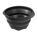 Escurridor plegable negro con orificios de drenaje, ideal para cocinar y escurrir.