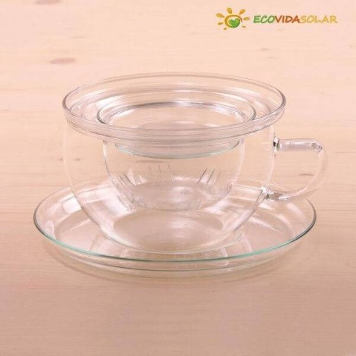 Taza de té clásica con platillo