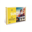 Caja de cocina solar plegable Sungood con imágenes vibrantes de playa.