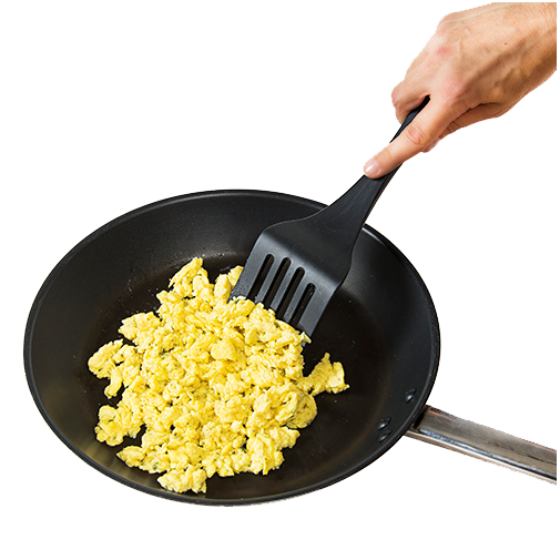 cocinando con la espátula perforada de silicona platino - Lurch