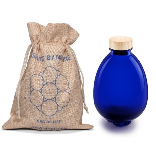 La bolsa de yute natural con la botella Egg of Life y tapón de madera