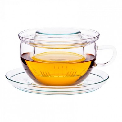 Taza de té TEA TIME con platillo y su tapa haciendo la infusión
