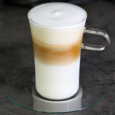 Taza de café COSTA LARGE de vidrio de borosilicato con un buen café