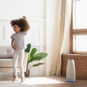 Una niña bailando en el salón donde está instalado Airfree Elite II