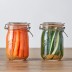 Tarro redondo clip top 1 litro Kilner con verduras en conserva