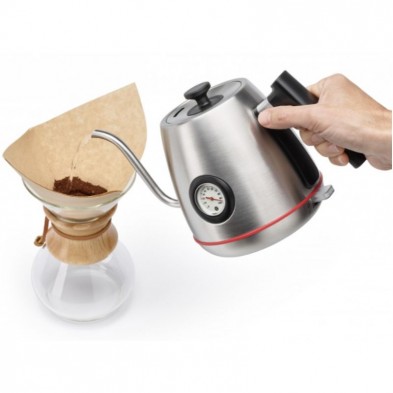 Hervidor de agua Pour Over Espressions utilizando agua para hacer café en cafetera por goteo