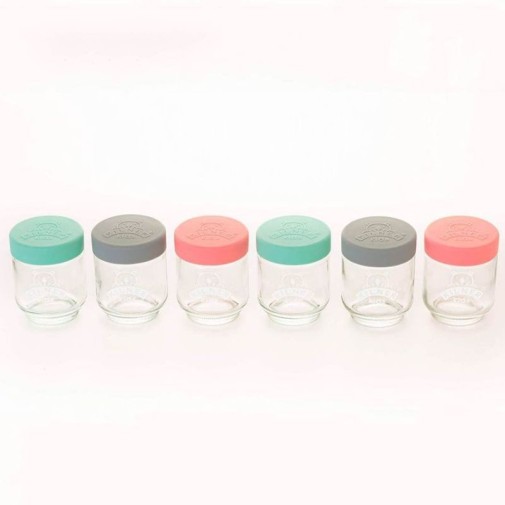 Todos los tarros de vidrio de 190 ml Kilner Kids en fila