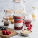 Tarro fiambrera con cuchara de Kilner deliciosos postres, desayunos y meriendas