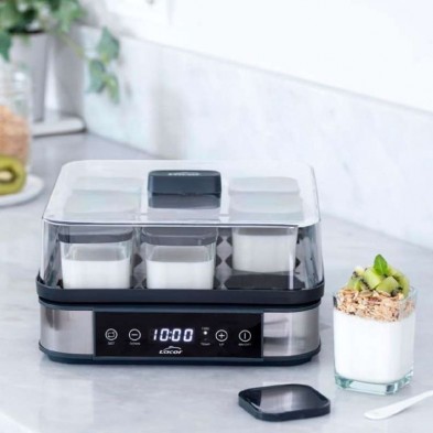 Yogurtera de vasos DEVA Lacor con yogur natural recién hecho
