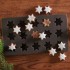 Galletas en forma de estrella con glaseado blanco