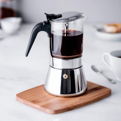 Cafetera Express SIENA Lacor con café recién hecho, capacidad de 4 tazas en total