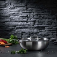 CULINARY FIVEPLY Wok de acero inoxidable con tapa vista lateral