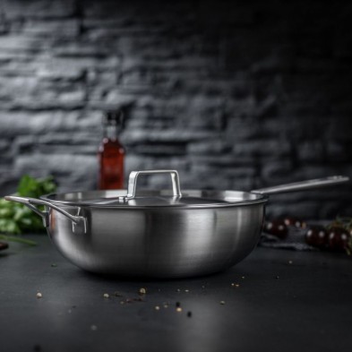 CULINARY FIVEPLY Wok de acero inoxidable sin tapa vista lateral