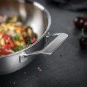 CULINARY FIVEPLY Wok de acero inoxidable detalle del asa