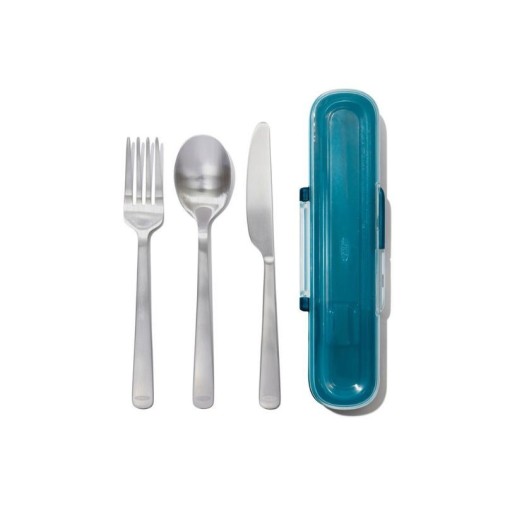 Juego de cubiertos Prep and Go Oxo fuera del estuche