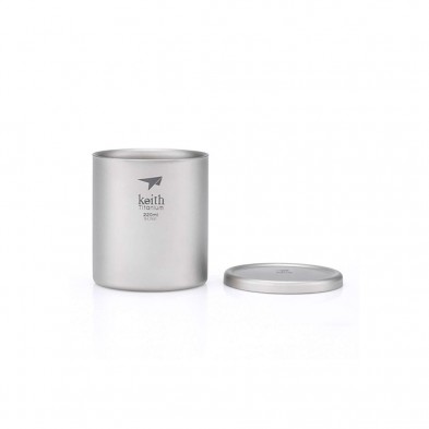 Taza de titanio doble pared y tapa 220 ml Keith sin tapa