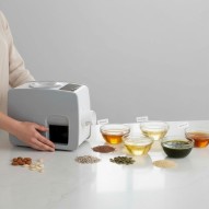 Selección de diferentes aceites hechos con la Prensa aceite vegetal Yoda gris