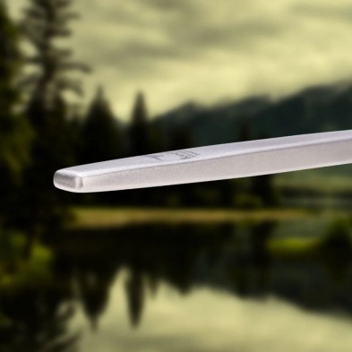 Detalle final ampliado del mango del Tenedor titanio Keith