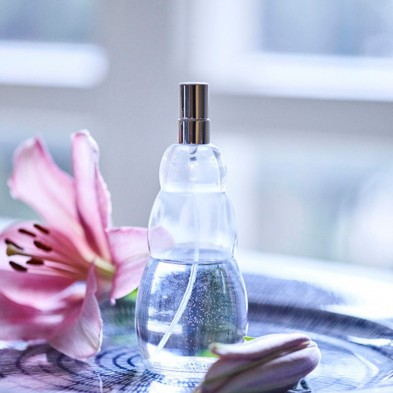 Spray AIR ON Flor de la Vida Nature's Design relleno en una bandeja