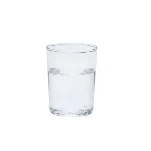 Vaso de agua de vidrio de borosilicato con agua
