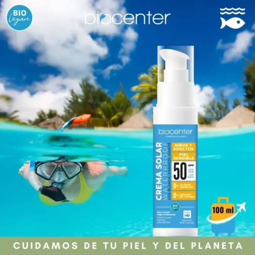 Protector solar natural SPF 50 fluido Biocenter 100 ml respetuoso con el mundo marino