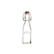 Botella de Vidrio Clip Top Cuadrada 250 ml Kilner sobre fondo blanco