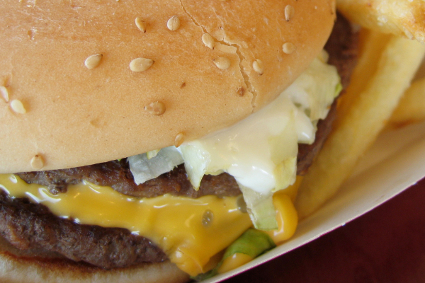 Ecuador planta cara a McDonald’s y a Burger King con un impuesto antiobesidad